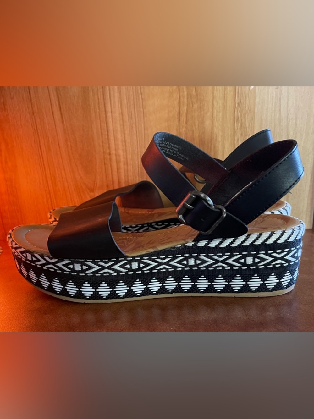 Blowfish Black Platform Sandals with Black-and-White Woven Sole NEW Sz 8